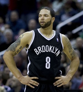 Deron Williams. Fonte: Keith Allison (Wikipedia)