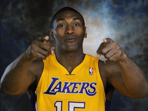 Metta World Peace nel primo tempo, con 11 punti, ha provato a tenere in partita Cantù.