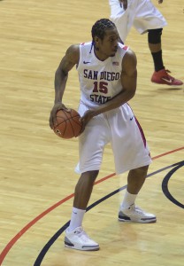 Kawhi Leonard con la maglia dei San Diego Aztecs. Fonte: dirkhansen (Flickr.com)