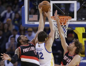 LaMarcus Aldridge, Andrew Bogut