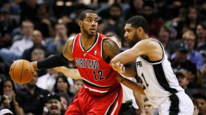 LaMarcus Aldridge e Tim Duncan.