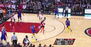 Jerebko fa saltare Amir Johnson e la ripassa a Jennings