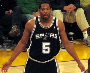 Robert Horry con la casacca dei San Antonio Spurs.