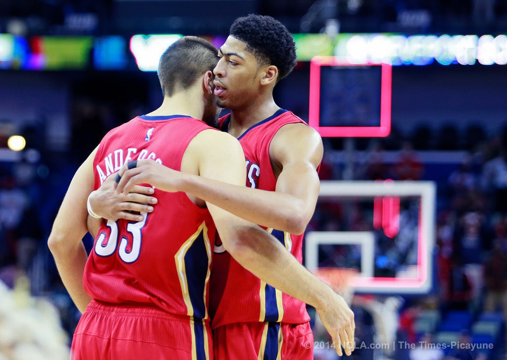 Anthony Davis assieme a Ryan Anderson