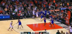 Aldridge prende un tiro contestato