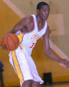 Kevin in divisa Oak Hill