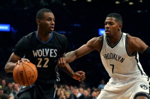 Wiggins fronteggia Joe Johnson