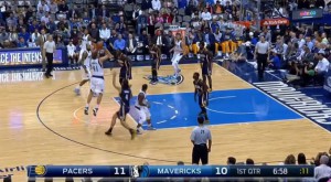 Nowitzki tira dal mid range