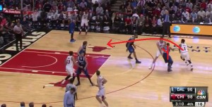 Rose e Gasol giocano un pick and pop