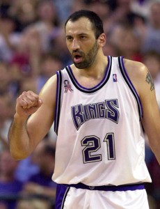 Vlade Divac, che ha contribuito a creare i più belli Kings della loro storia