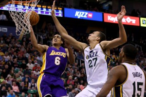 Clarskon in azione contro Rudy Gobert