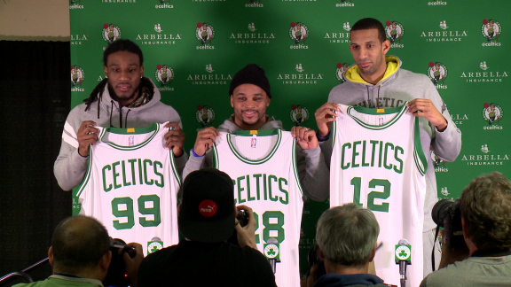 Jae Crowder, Jameer Nelson e Brandon Wright nella prima conferenza stampa con la maglia dei Celtics