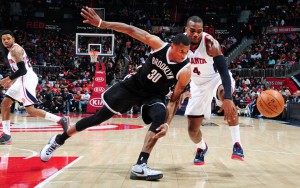 Infortunio per Millsap nel tentativo di recuperare una palla vagante