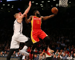 Harden in penetrazione su Plumlee