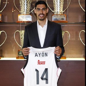 Gustavo Ayon: grande protagonista nelle file del Real Madrid con 16 punti e 5 rimbazi nel primo tempo.