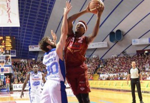 Stone vs Gentile: duello fra esterni!