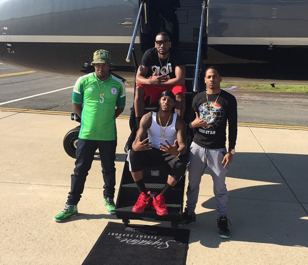 John Wall con i suoi amici cacciati dal volo dell'American Airlines