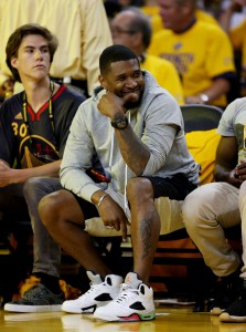 OAKLAND, CA - JUNE 14:  Singer and Cleveland Cavaliers part-owner Usher attends Game Five of the 2015 NBA Finals between the Golden State Warriors and the Cleveland Cavaliers at ORACLE Arena on June 14, 2015 in Oakland, California. NOTE TO USER: User expressly acknowledges and agrees that, by downloading and or using this photograph, user is consenting to the terms and conditions of Getty Images License Agreement.  (Photo by Ezra Shaw/Getty Images)