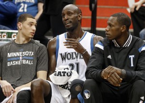 Zach LaVine, Kevin Garnett e Andrew Wiggins.