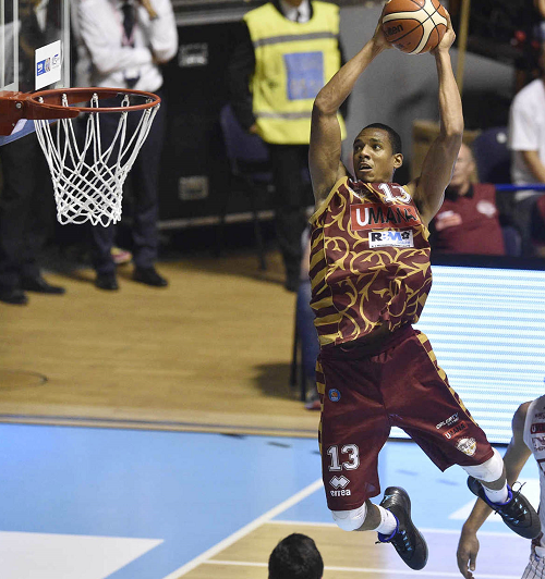 Josh Owens, MVP dell'incontro