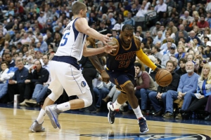 Chandler Parsons difende su Lebron James