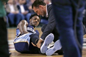 Uno scatto subito dopo l'infortunio al tendine d'Achille che ha subito Mario Chalmers