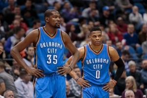 Kevin Durant (#35) e Russell Westbrook