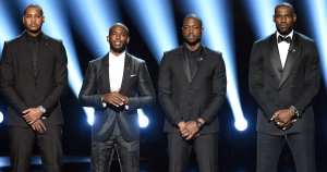 Quattro amici che talvolta giocano a basket, che non possono restare in silenzio