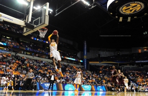 Jordan McRae schaiccia ai tempi del college 