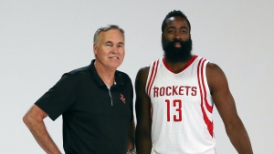 Coach Mike D'Antoni e James Harden