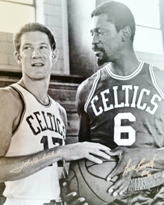 Passaggio di testimone: Bill Russell (a destra) to John Havlicek (a sinistra)