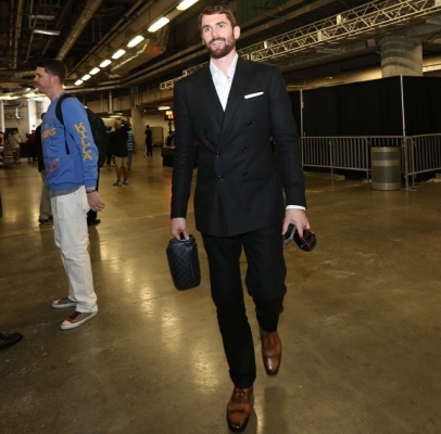 Kevin Love con un outfit davvero elegante