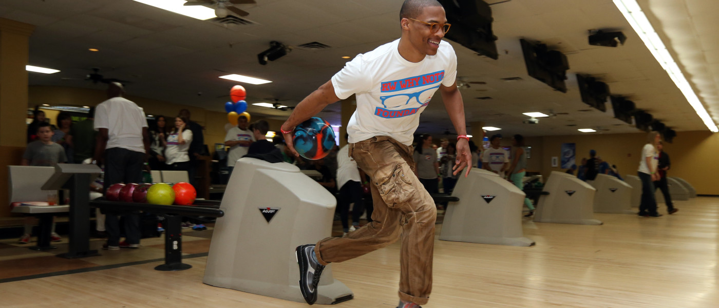 Russell Westbrook bowling