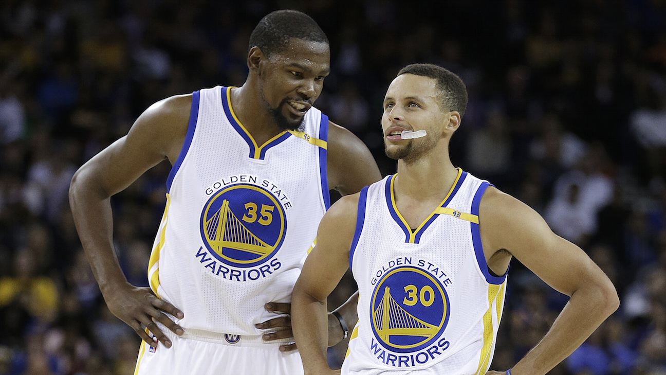 Stephen Curry e Kevin Durant in maglia Warriors