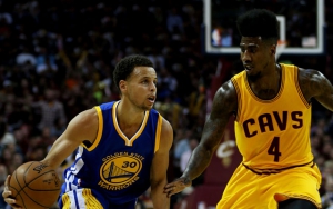 Iman Shumpert in difes contro Steph Curry