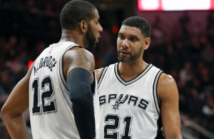 LaMarcus-Aldridge-e-Tim-Duncan-Warriors