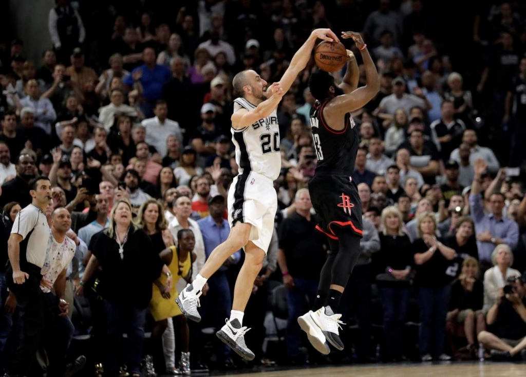 La stoppata di Manu Ginobili su James Harden