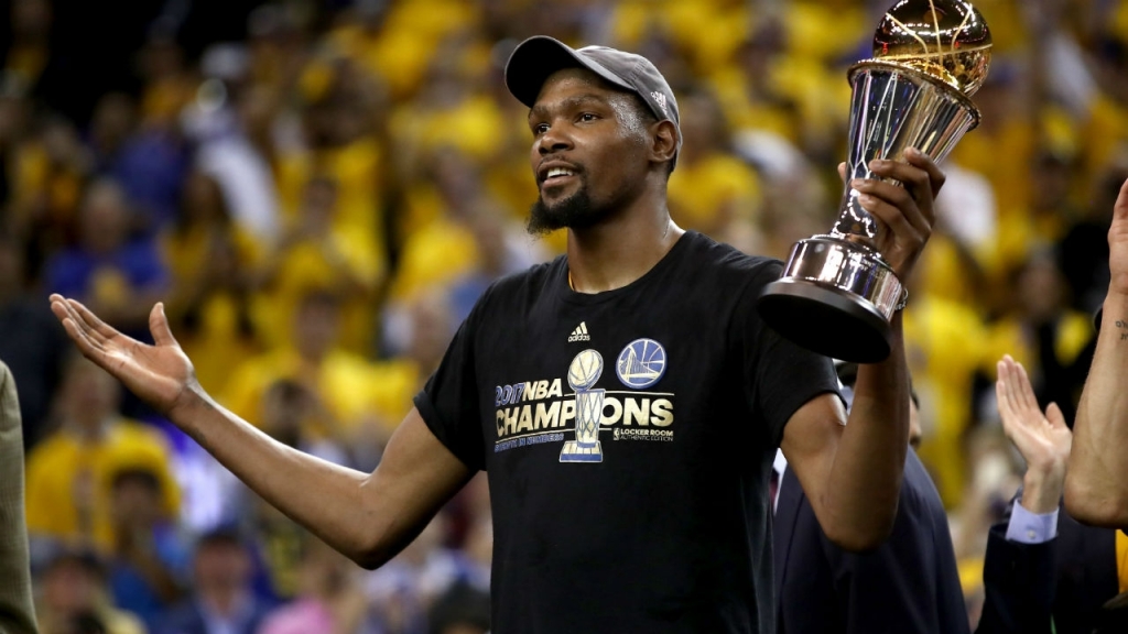 Kevin Durant campione per la prima volta con i Golden State Warriors