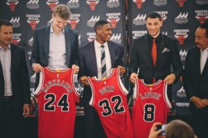 Lauri Markkanen, Kris Dunn e Zach LaVine. La nuova era in casa Bulls comincia da loro