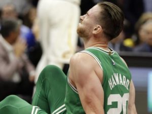 Il terribile infortunio di Gordon Hayward ha aperto nel peggiore dei modi la stagione 2017-18