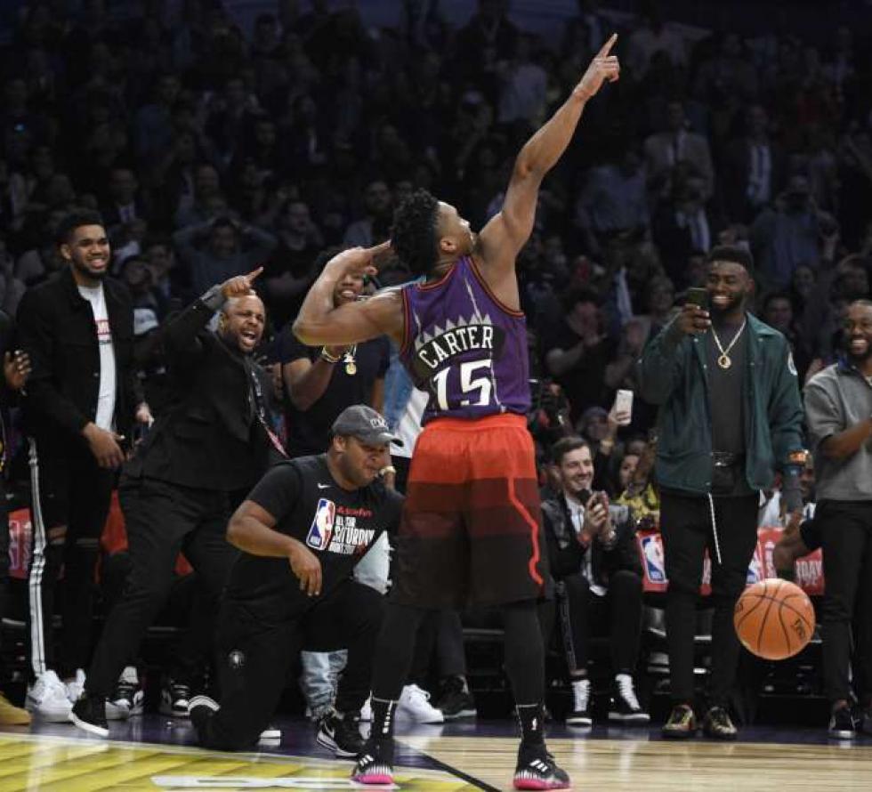Donovan Mitchell vince lo Slam Dunk Contest