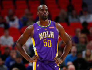 Emeka Okafor con la maglia dei New Orleans Pelicans