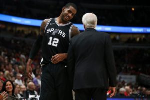 LaMarcus Aldridge e coach Gregg Popovich