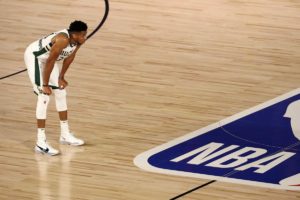 infortunio antetokounmpo