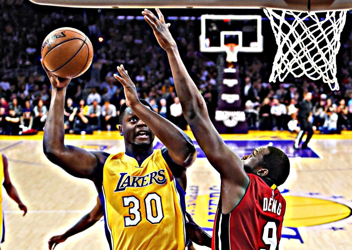 Randle vs Deng Lakers