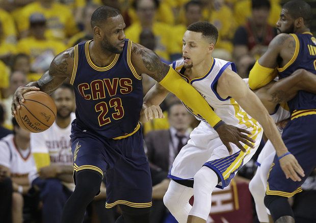 Curry e Lebron in game 1