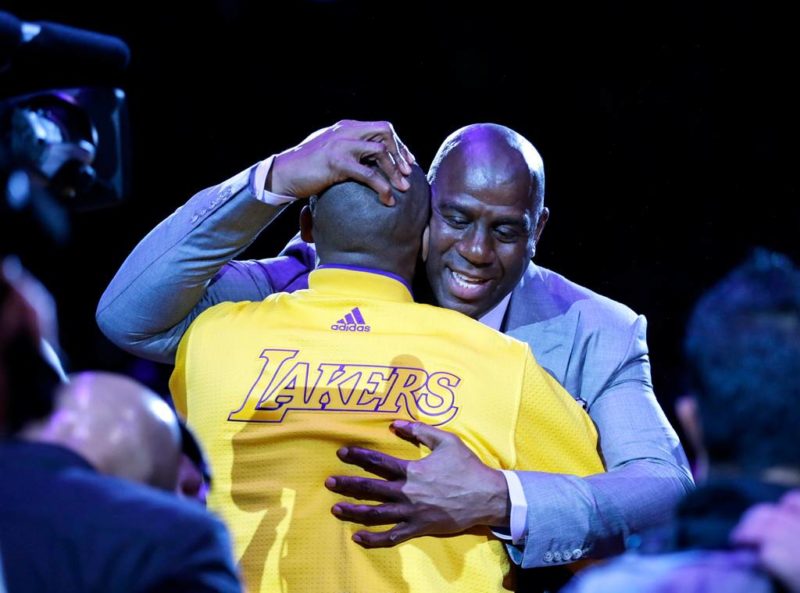 Magic accoglie James-Lakers mercato-Magic Johnson & Kobe Bryant