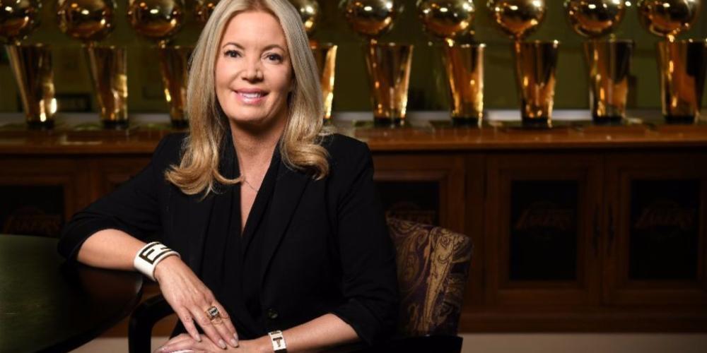 lakers jeanie buss