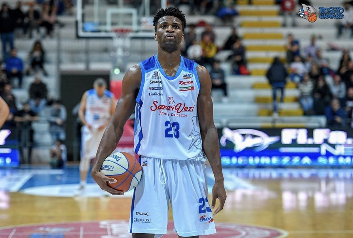 JORDAN BAYEHE cantù