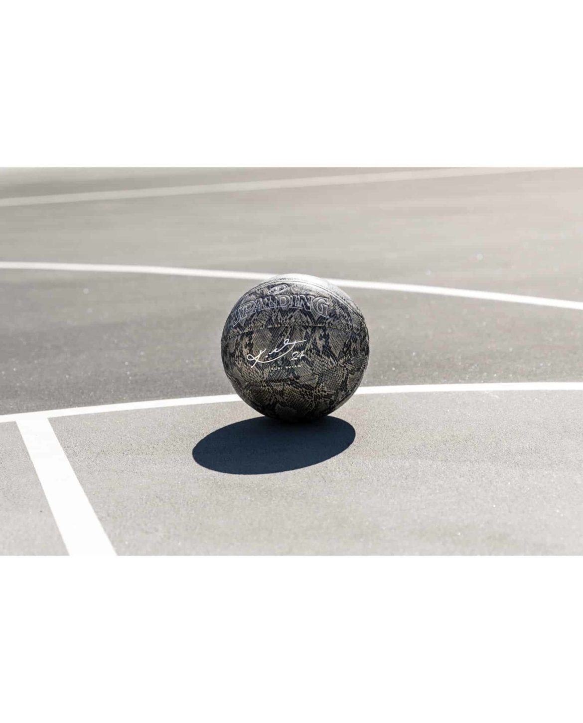 kobe bryant pallone spalding